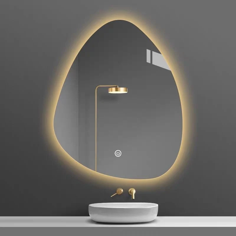 Oregelbunden anpassad belysning Badrumsspegel Väggmonterat badkar Speciellt intresse Smart LED-spegel